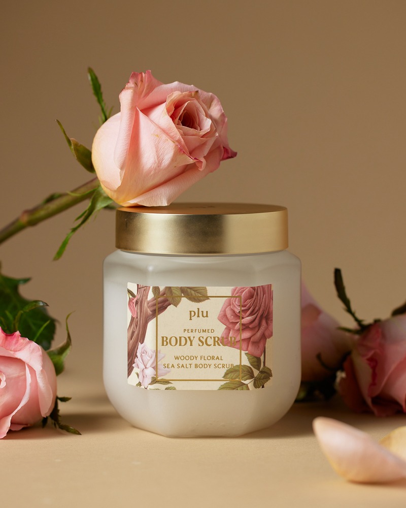 plu perfumed sea salt body scrub – Далайн давстай, үнэртэй устай биеийн гуужуулагч plu perfumed sea salt body scrub – Далайн давстай, үнэртэй устай биеийн гуужуулагч